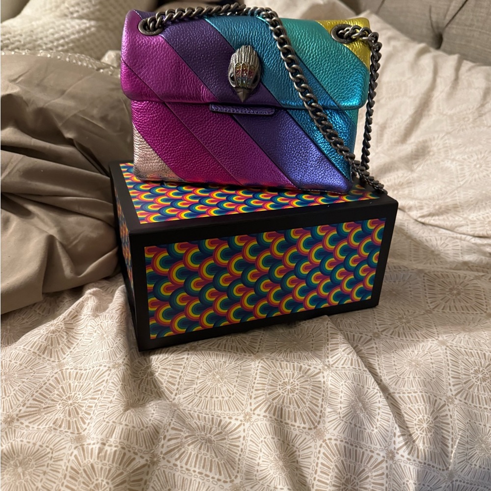 Multicolor Chain Shoulder Bag